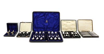 Lot 45A - A cased set of twelve modern silver Kings pattern teaspoons