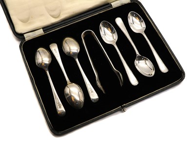 Lot 45 - A cased set of twelve modern silver Kings pattern teaspoons