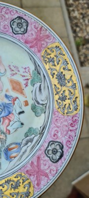 Lot 59 - A Chinese famille rose plate