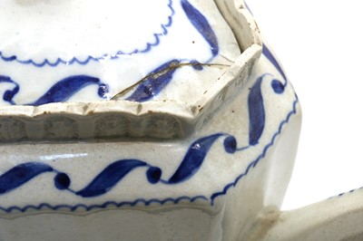 Lot 93 - A Castleford style white stonework teapot and cover