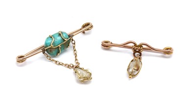 Lot 31 - An Art Nouveau gold turquoise and baroque pearl bar brooch