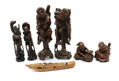 Lot 107 - A collection of Chinese wood carvings