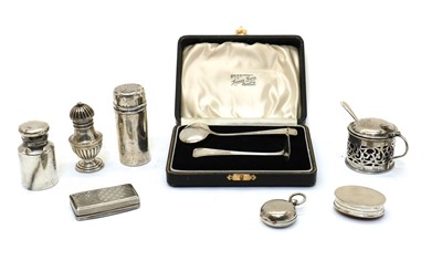 Lot 35 - A cased George V silver christening set