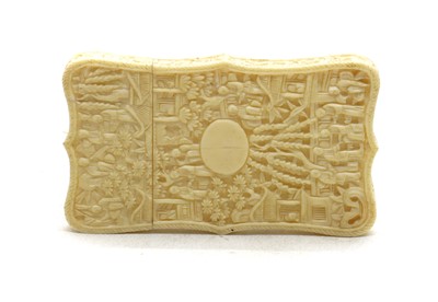 Lot 169 - A Chinese ivory card case