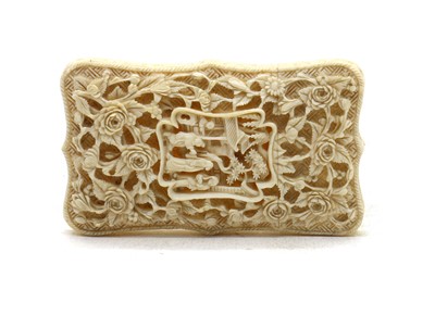 Lot 169 - A Chinese ivory card case