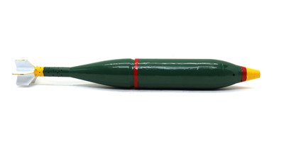 Lot 160 - A decommissioned artillery shell