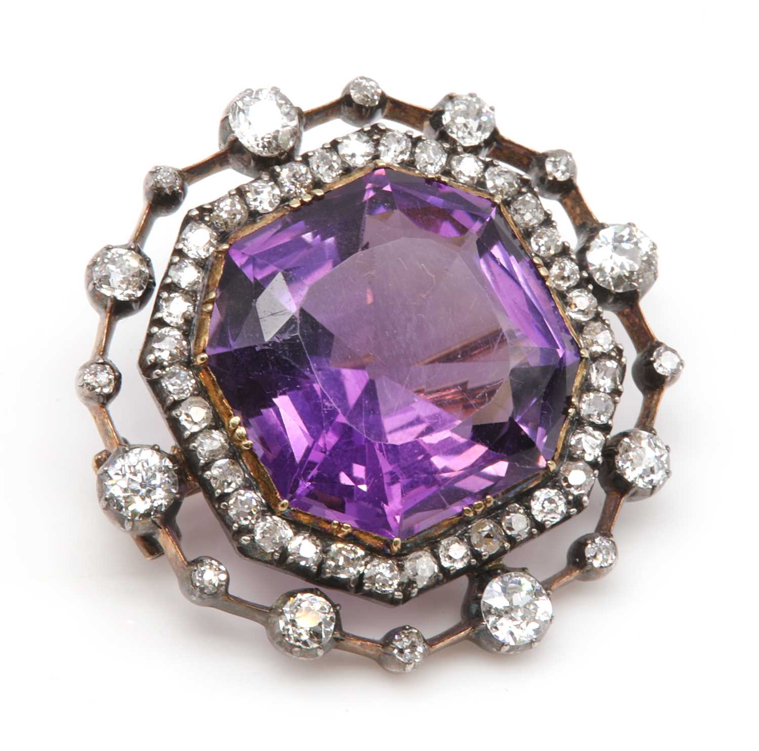 Lot 57 - A late Victorian amethyst and diamond brooch, c.1890