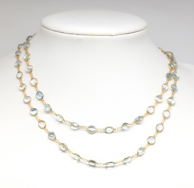 Lot 321 - An aquamarine necklace