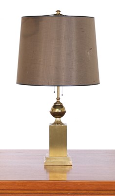 Lot 562 - A French gilt table lamp