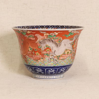Lot 163 - A Japanese Arita bowl