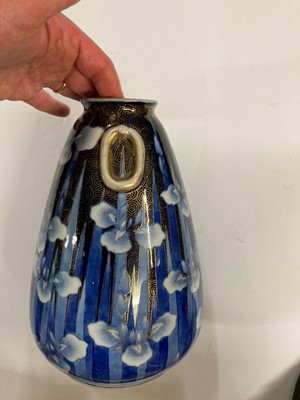 Lot 103 - A Japanese Fukugawa vase