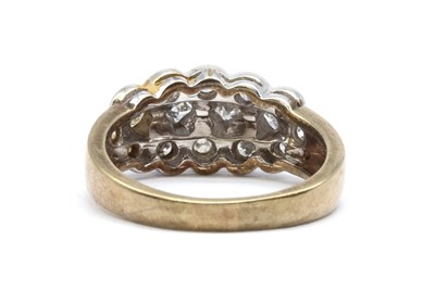 Lot 103 - A 9ct gold diamond ring