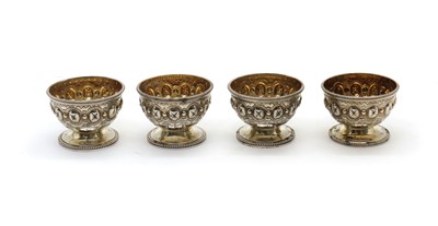 Lot 12 - A cased set of four Victorian silver salts