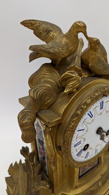 Lot 173 - A French gilt-cased mantel clock