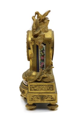 Lot 173 - A French gilt-cased mantel clock