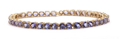 Lot 295 - A 9ct gold tanzanite bracelet