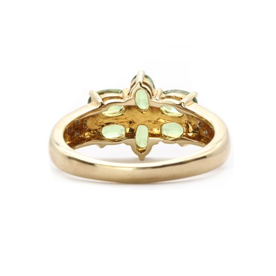 Lot 145 - A 9ct gold demantoid garnet and diamond ring