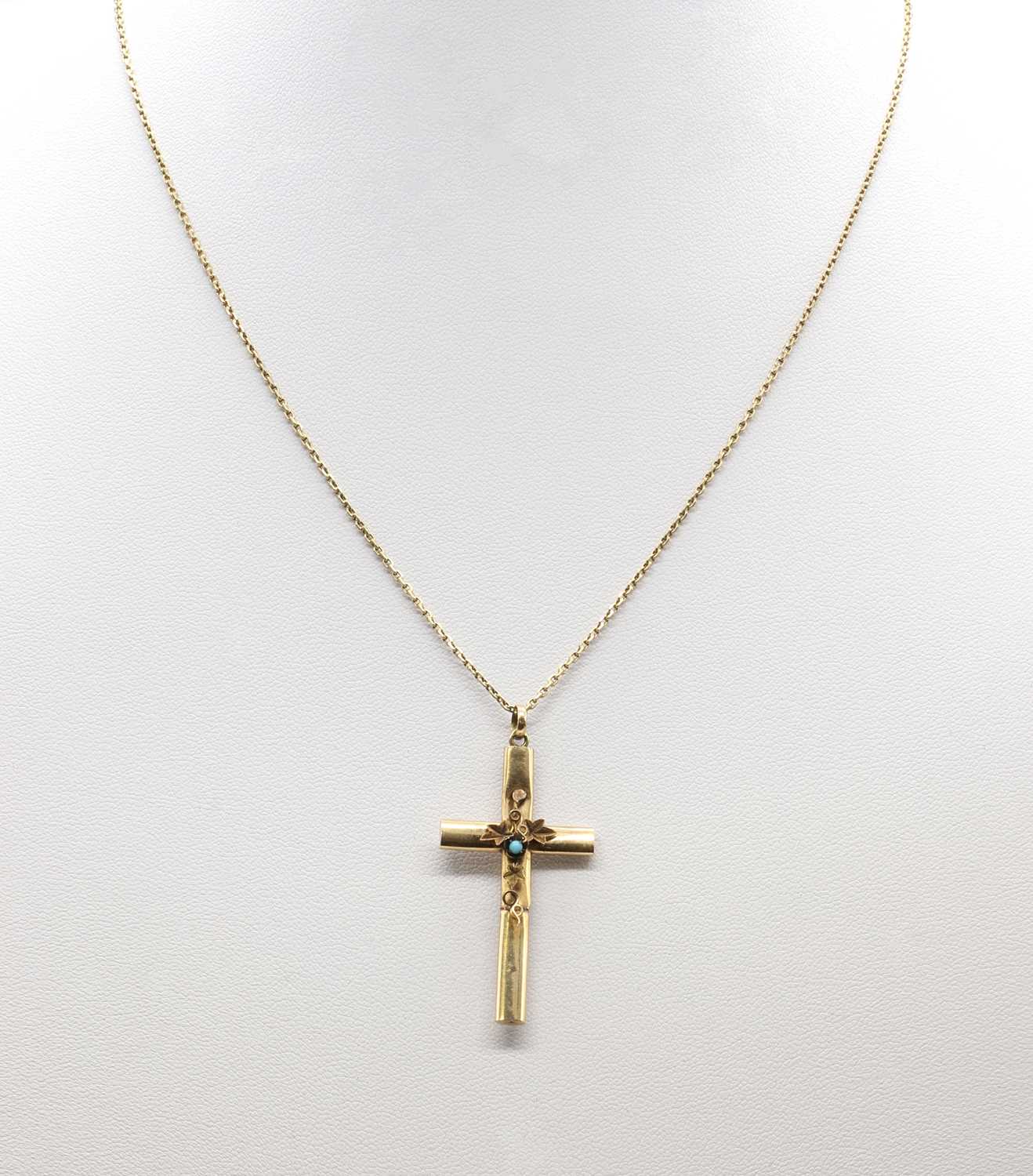 Lot 285 - A Continental gold hollow cross pendant