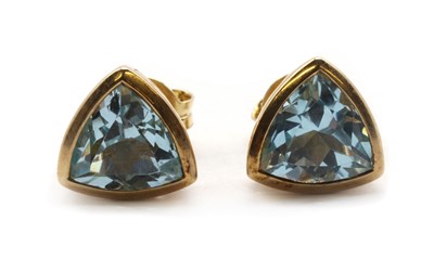 Lot 280 - A pair of 9ct gold single stone blue topaz stud earrings