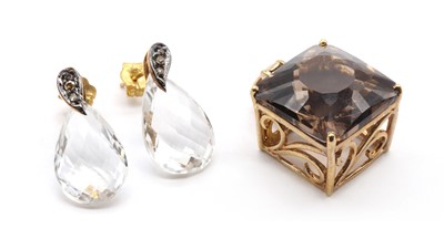 Lot 398 - A 9ct gold single stone smoky quartz pendant