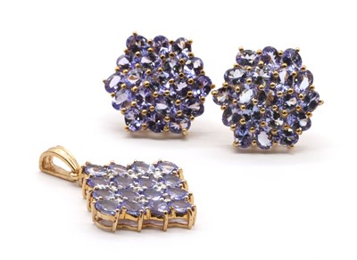 Lot 297 - A pair of 9ct gold tanzanite cluster earrings