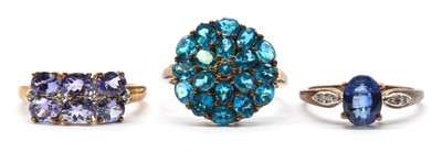 Lot 249 - Three 9ct gold rings