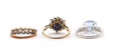 Lot 272 - Three 9ct gold rings