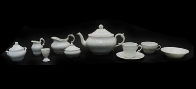 Lot 86 - A comprehensive Richard Ginori Bianco 'Vecchio Ginori' porcelain tea, coffee and dinner service