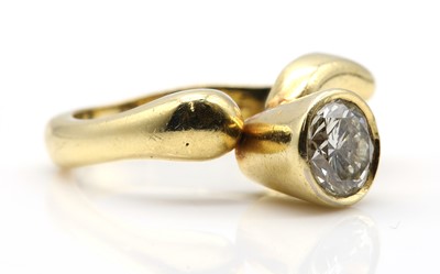 Lot 46 - A modernist single stone diamond ring