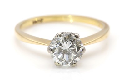 Lot 403 - A single stone diamond ring