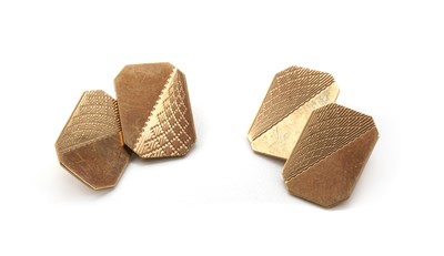 Lot 334 - A pair of 9ct gold cufflinks