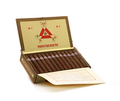 Lot 296 - Montecristo No. 4, 25 Cuban cigars, boxed
