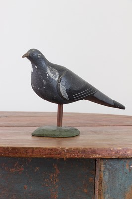 Lot 249 - A carved and painted decoy pigeon