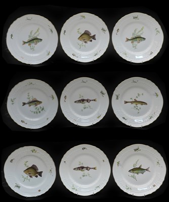 Lot 79 - A group of ten Richard Ginori porcelain plates