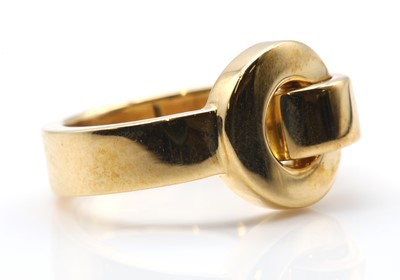 Lot 84 - An 18ct gold ring, by Asprey