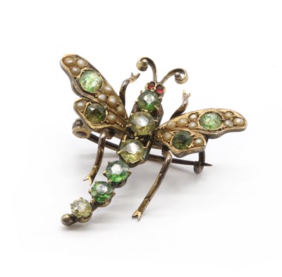 Lot 42 - A Continental low grade silver gilt butterfly brooch
