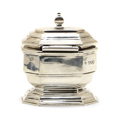 Lot 10 - A George I style silver casket box