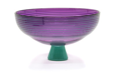 Lot 113 - A contemporary art glass bowl