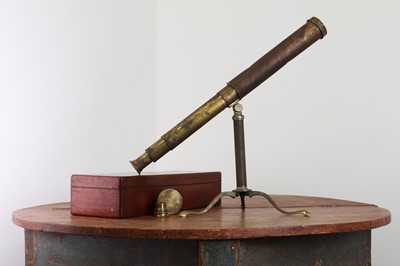 Lot 474 - A George III brass travelling table telescope