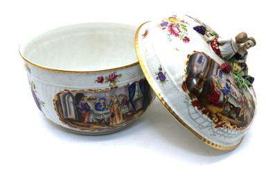 Lot 156 - A large Meissen style porcelain tureen and cover