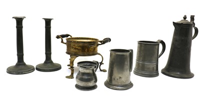 Lot 176 - A collection of pewter items
