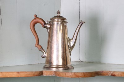 Lot 339 - A George II silver coffee pot