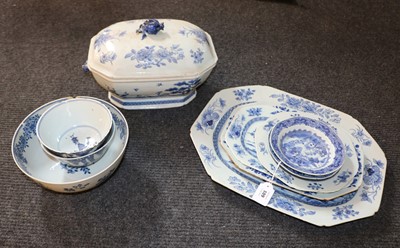 Lot 109 - A collection of Chinese blue and white porcelain