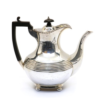 Lot 29 - A silver teapot