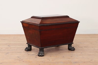 Lot 199 - A Regency mahogany cellaret