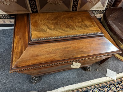 Lot 199 - A Regency mahogany cellaret