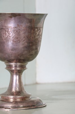 Lot 324 - An unmarked silver communion cup