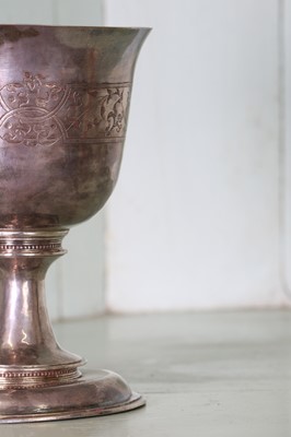 Lot 324 - An unmarked silver communion cup