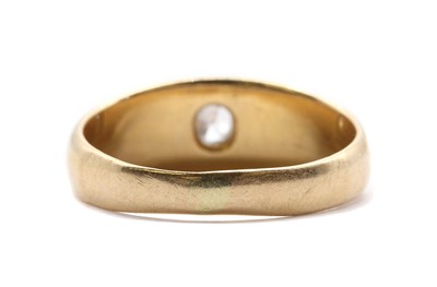 Lot 18 - An 18ct gold single stone diamond ring