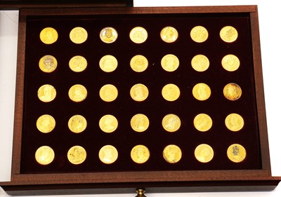 Lot 65 - A set of Danbury Mint 'Our Royal Sovereigns' silver medals